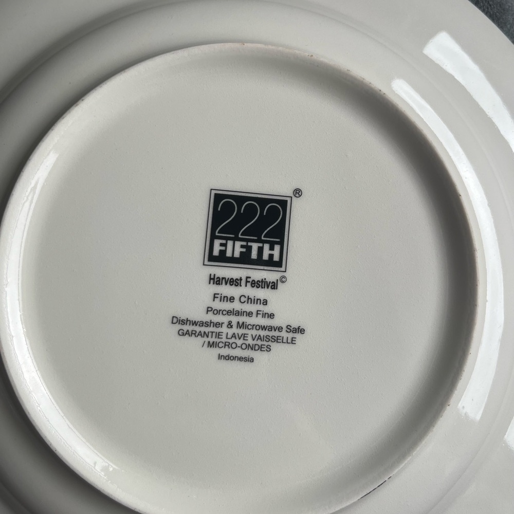 Autumn Leaf Dinner Plate one piece - Picture 4 of 4